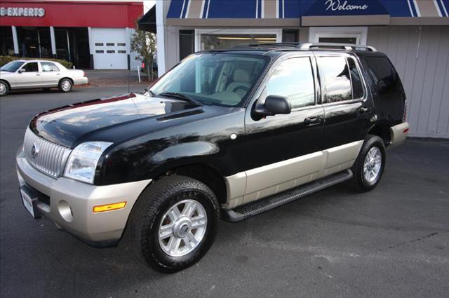 2004 Mercury Mountaineer Lariat Super Crew 4x4