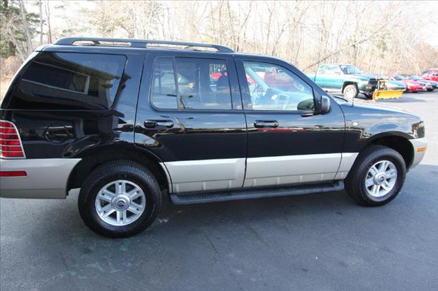 2004 Mercury Mountaineer Lariat Super Crew 4x4