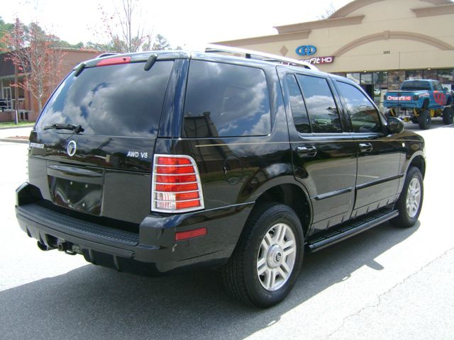 2004 Mercury Mountaineer Touring Signature Sedan 4D