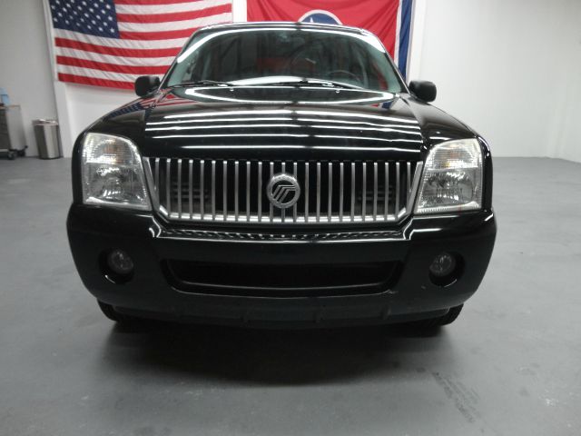 2004 Mercury Mountaineer 2500 HD 4X4