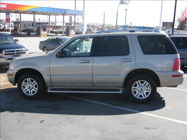 2004 Mercury Mountaineer Coupe
