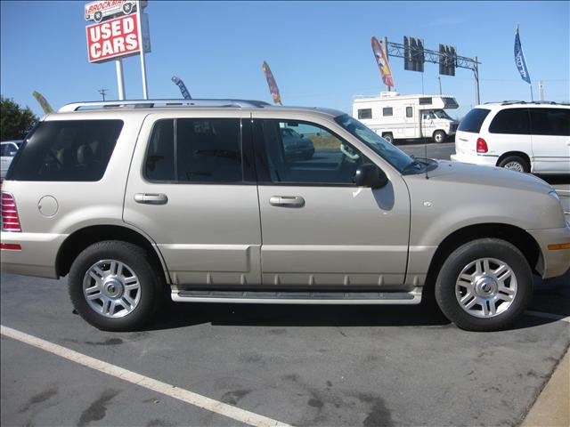 2004 Mercury Mountaineer Coupe