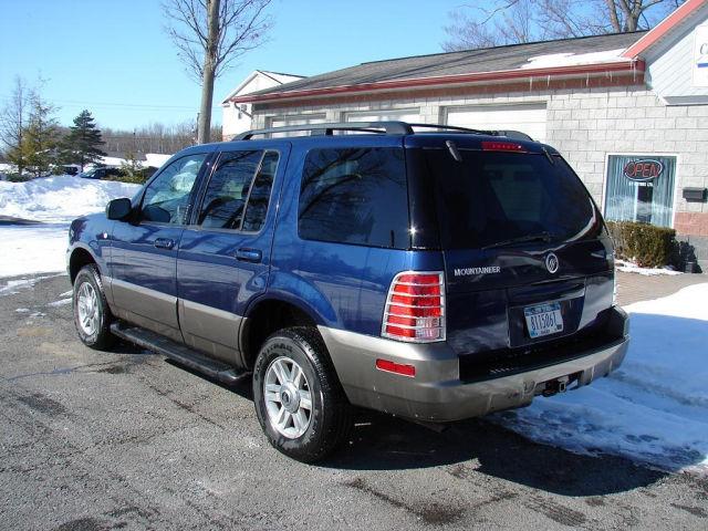 2004 Mercury Mountaineer Laramie