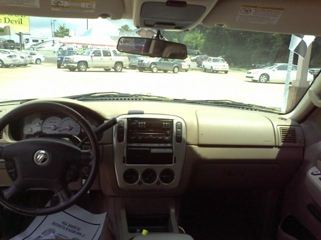 2004 Mercury Mountaineer 2 Dr SC2 Coupe