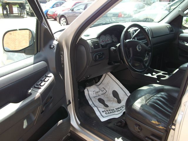 2004 Mercury Mountaineer 2500 HD 4X4