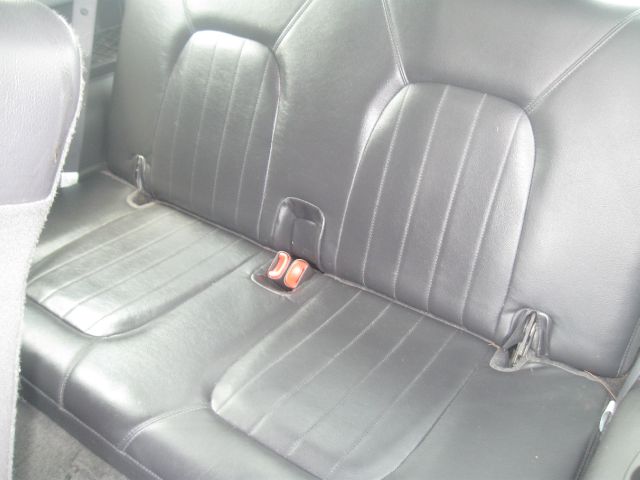 2004 Mercury Mountaineer 2500 HD 4X4