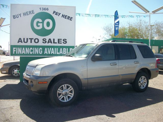 2004 Mercury Mountaineer GL 4D Sedan