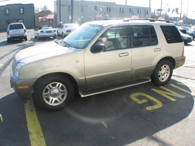 2004 Mercury Mountaineer Sport Quattro