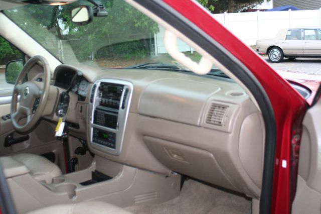 2004 Mercury Mountaineer Crome