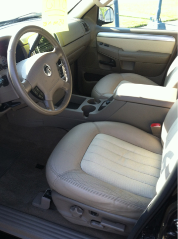 2004 Mercury Mountaineer Crome