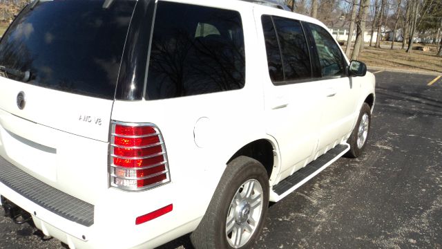 2004 Mercury Mountaineer 2500 HD 4X4