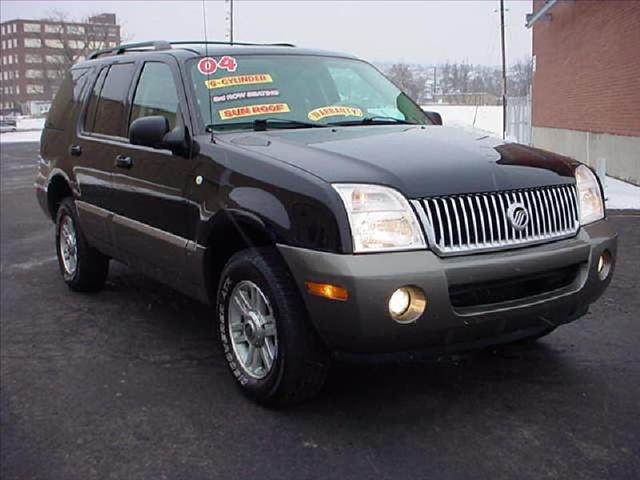2004 Mercury Mountaineer E300 Sedan