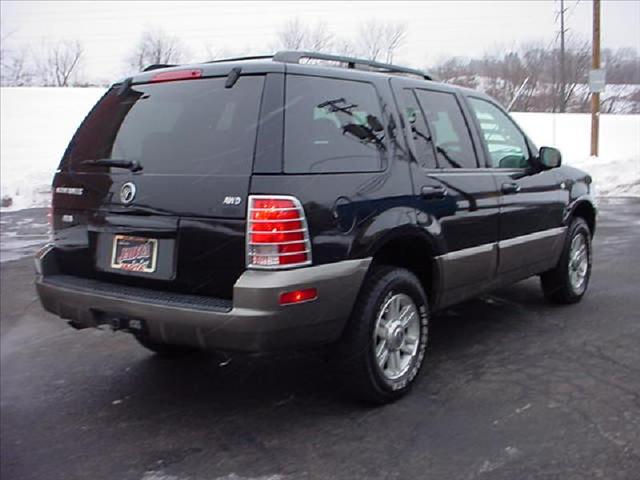 2004 Mercury Mountaineer E300 Sedan
