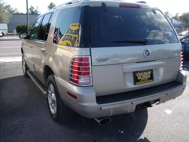 2004 Mercury Mountaineer Touring W/nav.sys.-res