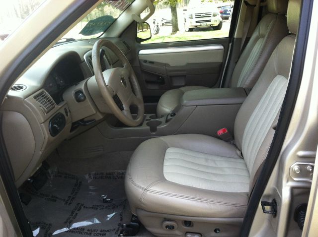 2005 Mercury Mountaineer 2500 HD 4X4