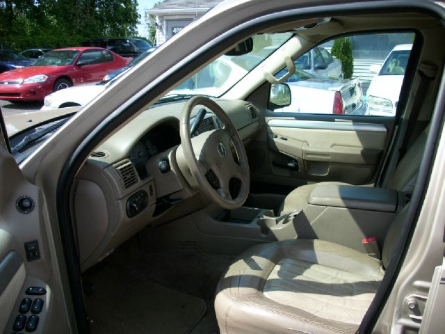 2005 Mercury Mountaineer 2500 HD 4X4