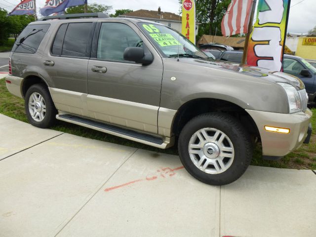 2005 Mercury Mountaineer GTP Coupe