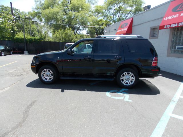 2005 Mercury Mountaineer 2500 HD 4X4