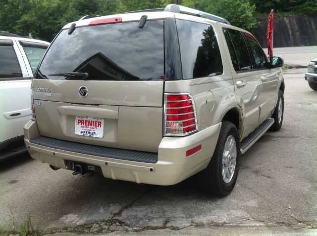 2005 Mercury Mountaineer 2500 HD 4X4