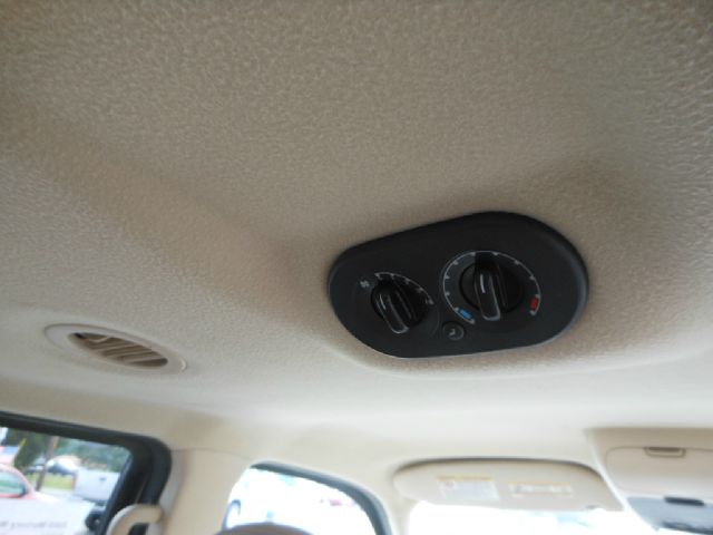 2005 Mercury Mountaineer Power Windows, Seat And Locks