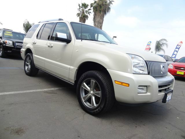 2005 Mercury Mountaineer 2500 HD 4X4