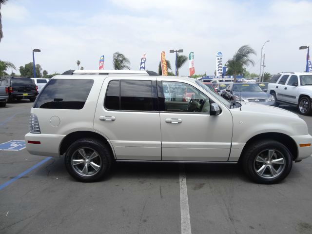 2005 Mercury Mountaineer 2500 HD 4X4