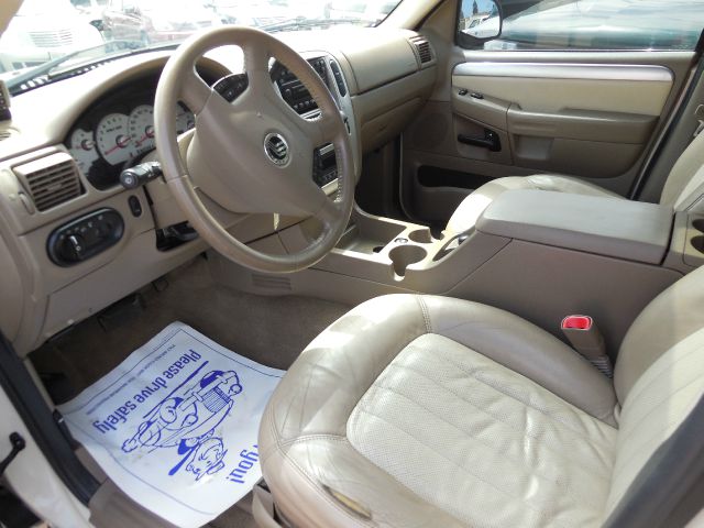 2005 Mercury Mountaineer 2500 HD 4X4
