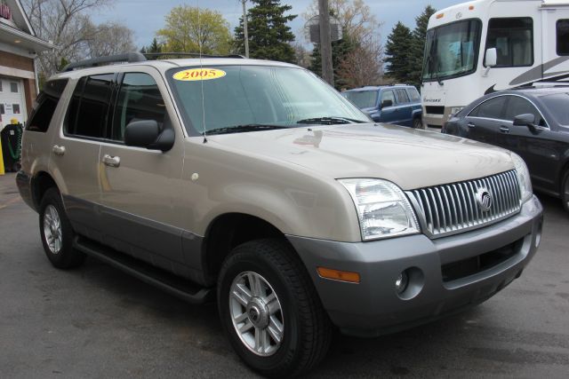2005 Mercury Mountaineer EX - DUAL Power Doors