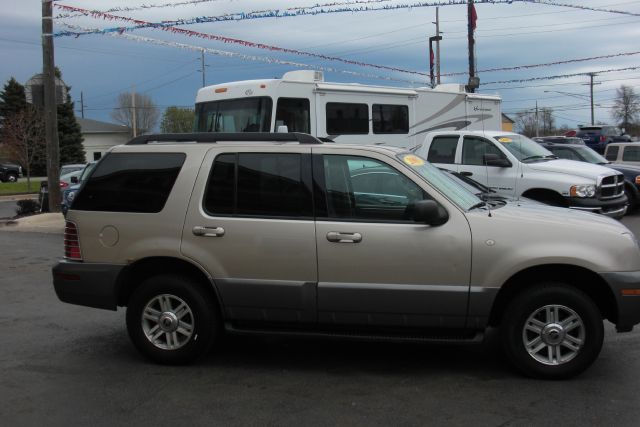 2005 Mercury Mountaineer EX - DUAL Power Doors