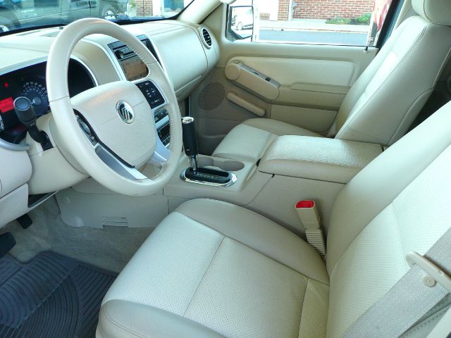 2006 Mercury Mountaineer 2500 HD 4X4