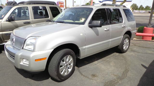 2006 Mercury Mountaineer GL 4D Sedan