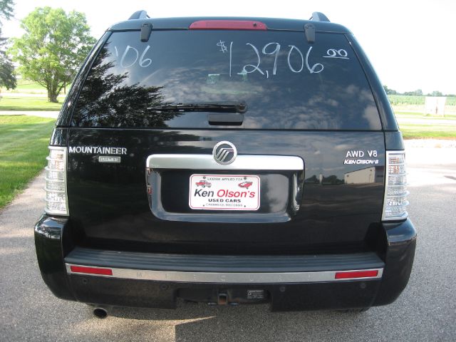 2006 Mercury Mountaineer 2500 HD 4X4