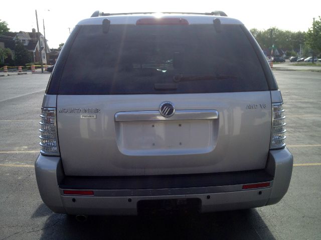 2006 Mercury Mountaineer R1