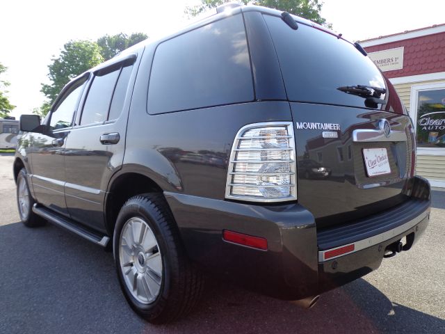 2006 Mercury Mountaineer CREW DSL XLT 4WD