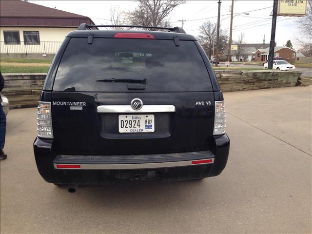 2006 Mercury Mountaineer 2500 HD 4X4
