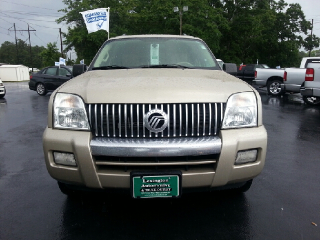 2006 Mercury Mountaineer GL 4D Sedan