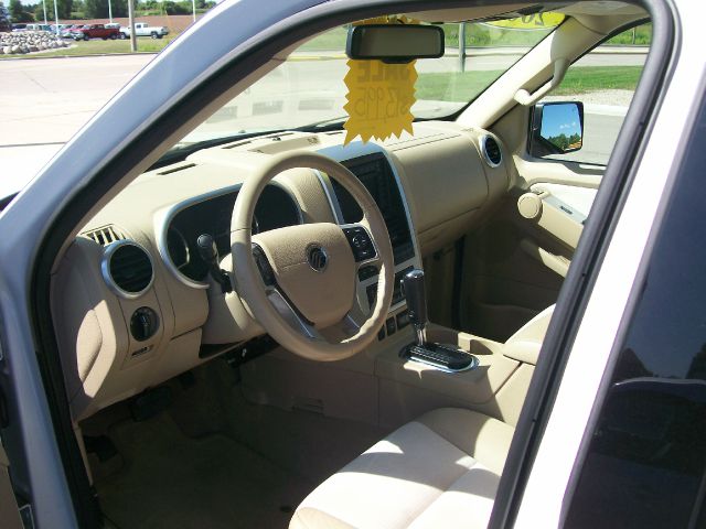 2006 Mercury Mountaineer 2500 HD 4X4