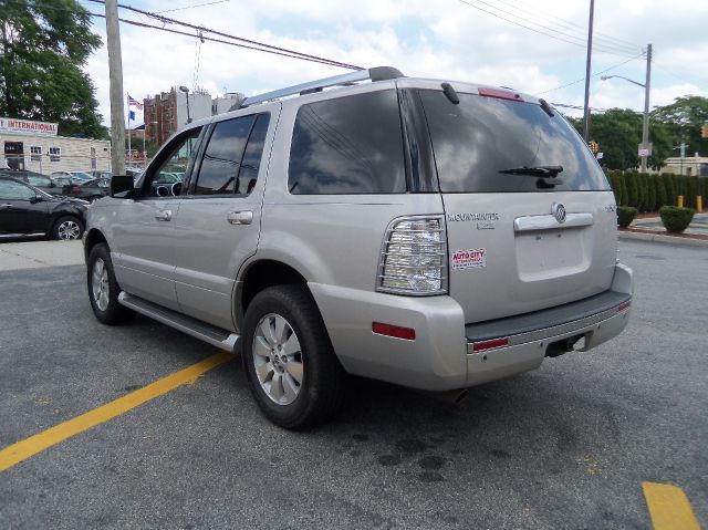 2006 Mercury Mountaineer Eddie Bauer - 4WD