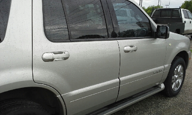 2007 Mercury Mountaineer Sportw/sunroof, ONE Owner