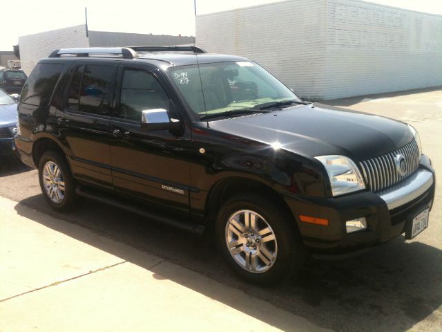 2007 Mercury Mountaineer Sportw/sunroof, ONE Owner