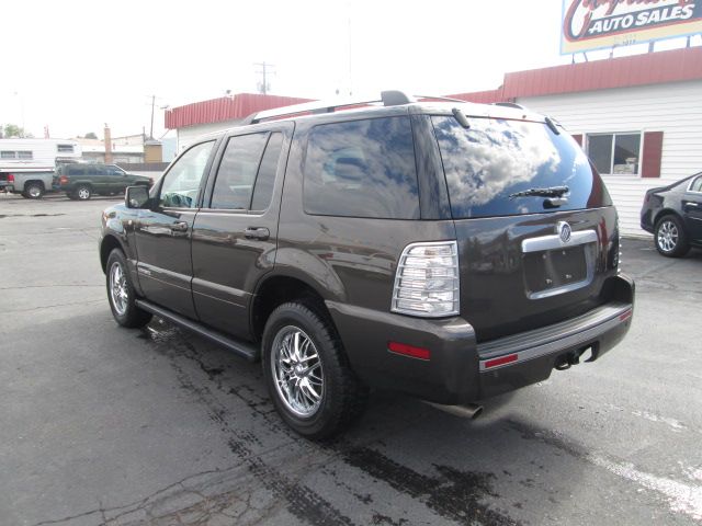 2008 Mercury Mountaineer 2500 HD 4X4
