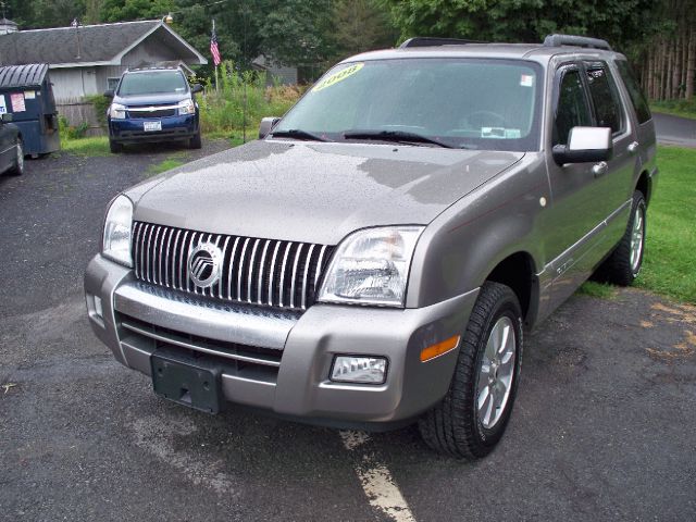 2008 Mercury Mountaineer Typessedan