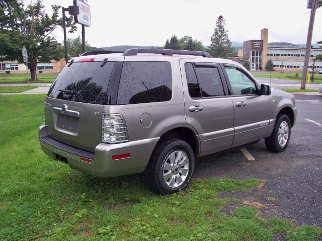 2008 Mercury Mountaineer Typessedan