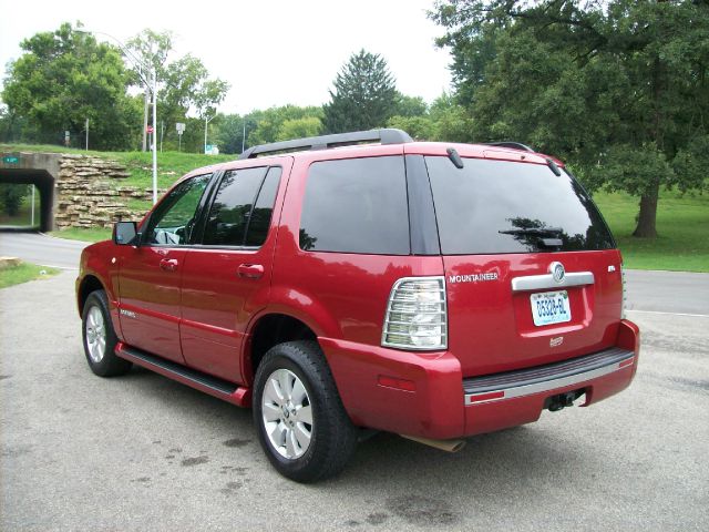 2008 Mercury Mountaineer Typessedan