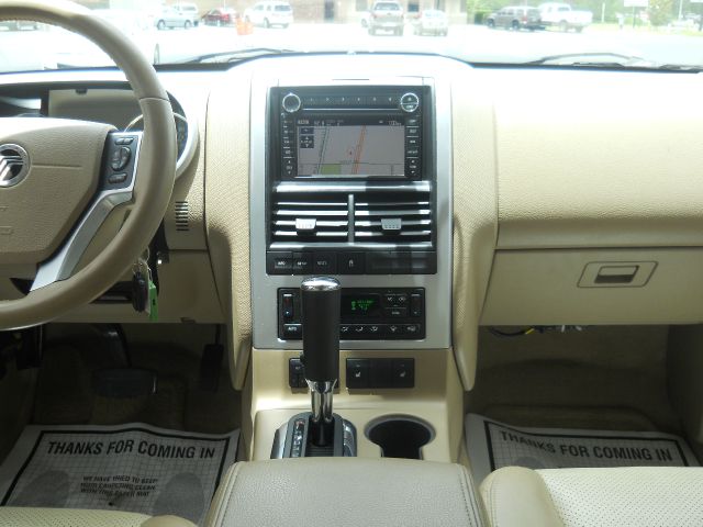 2008 Mercury Mountaineer 2500 HD 4X4