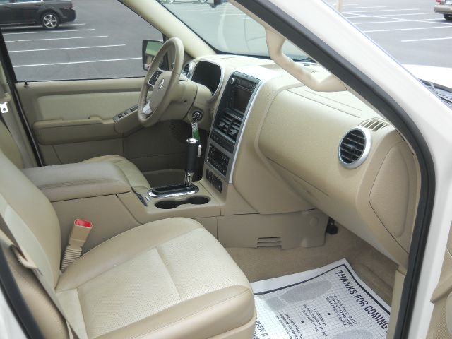 2008 Mercury Mountaineer 2500 HD 4X4