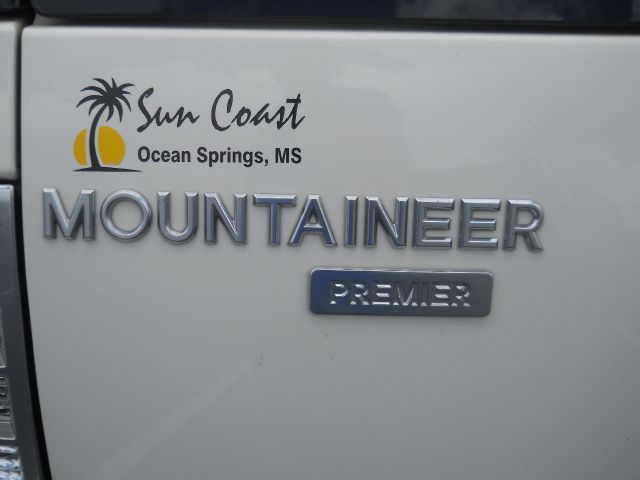 2008 Mercury Mountaineer 2500 HD 4X4