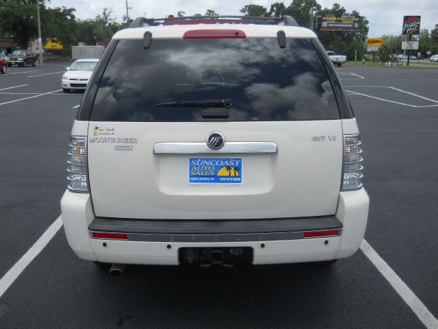 2008 Mercury Mountaineer 2500 HD 4X4
