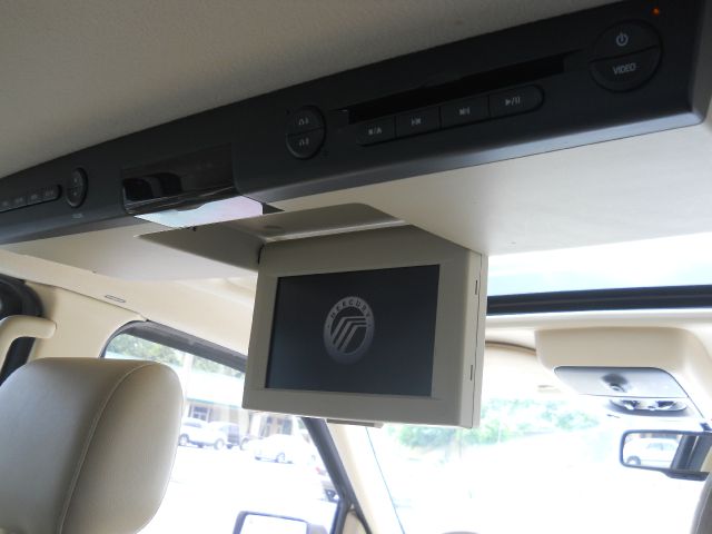 2008 Mercury Mountaineer 2500 HD 4X4