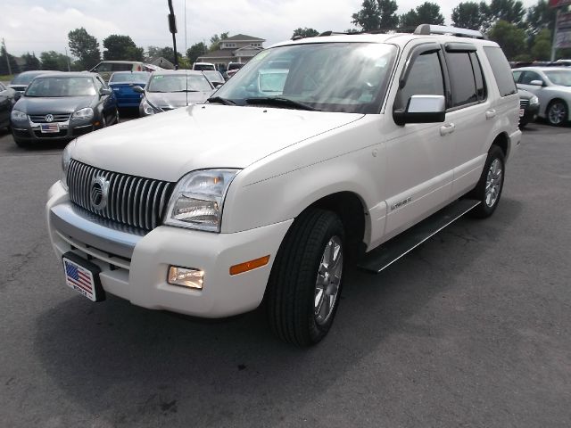 2008 Mercury Mountaineer 2500 HD 4X4